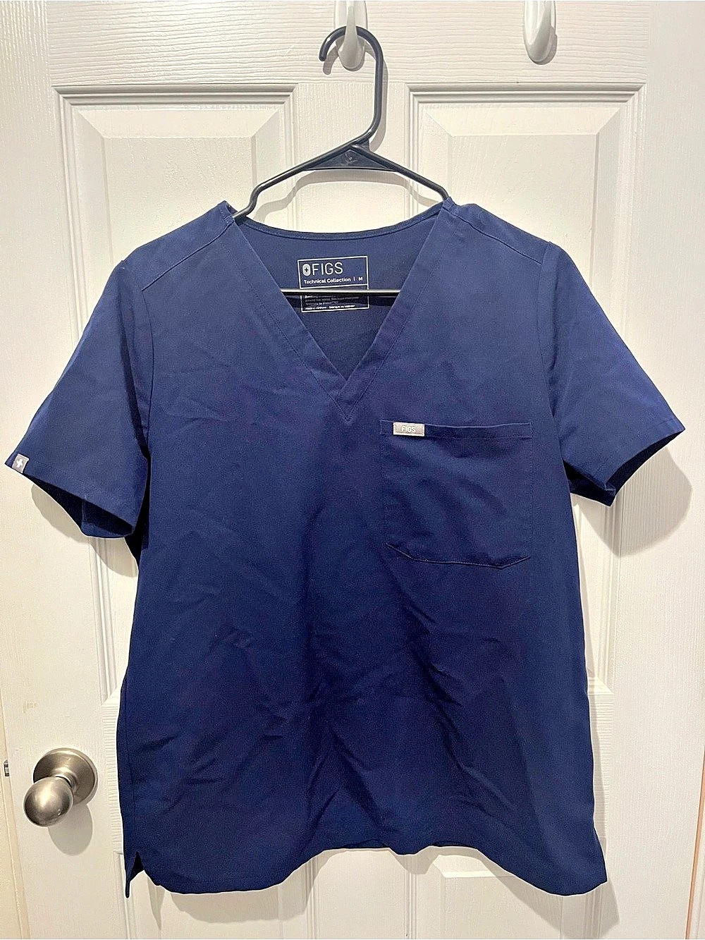 FIGS technical collection Scrub Top Navy V-Neck
